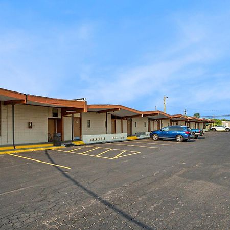 Great Lakes Inn & Suites South Haven Extérieur photo