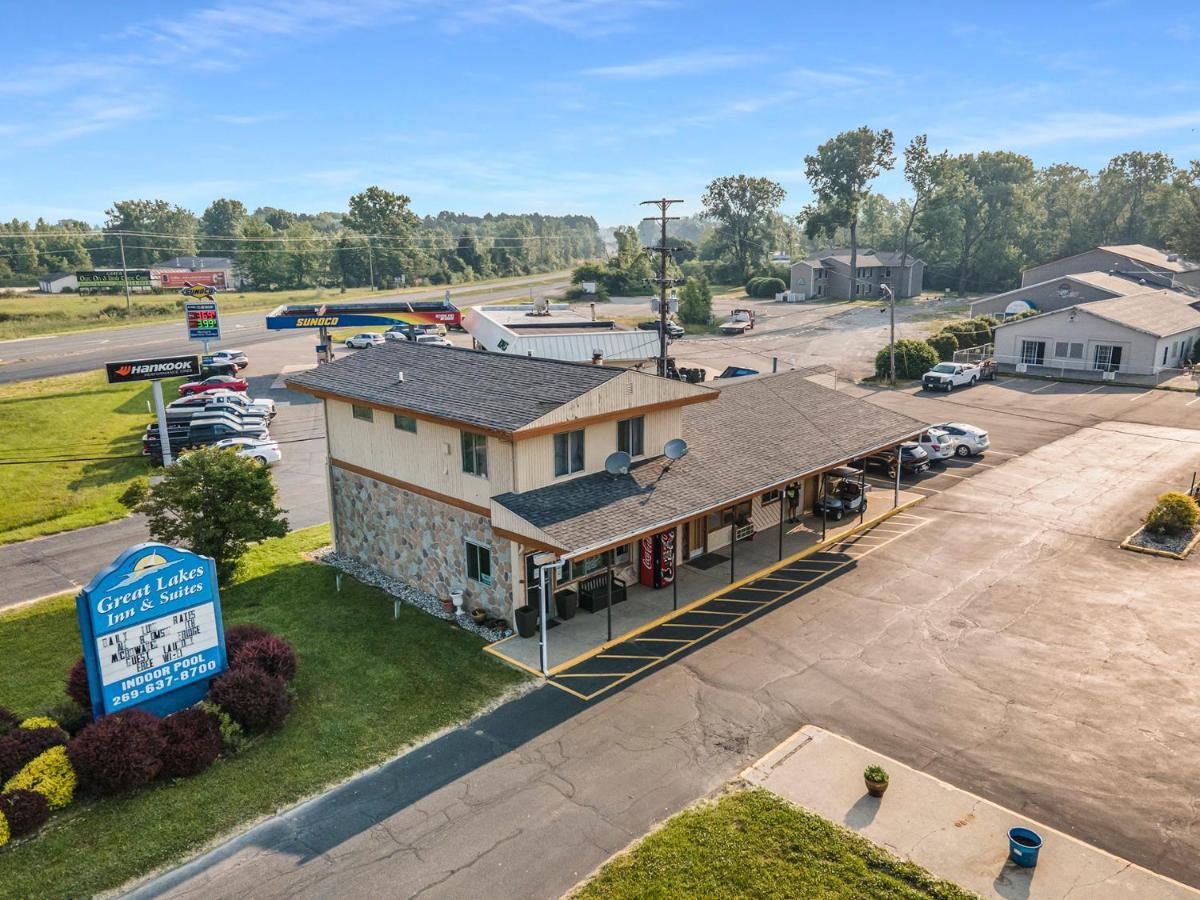 Great Lakes Inn & Suites South Haven Extérieur photo