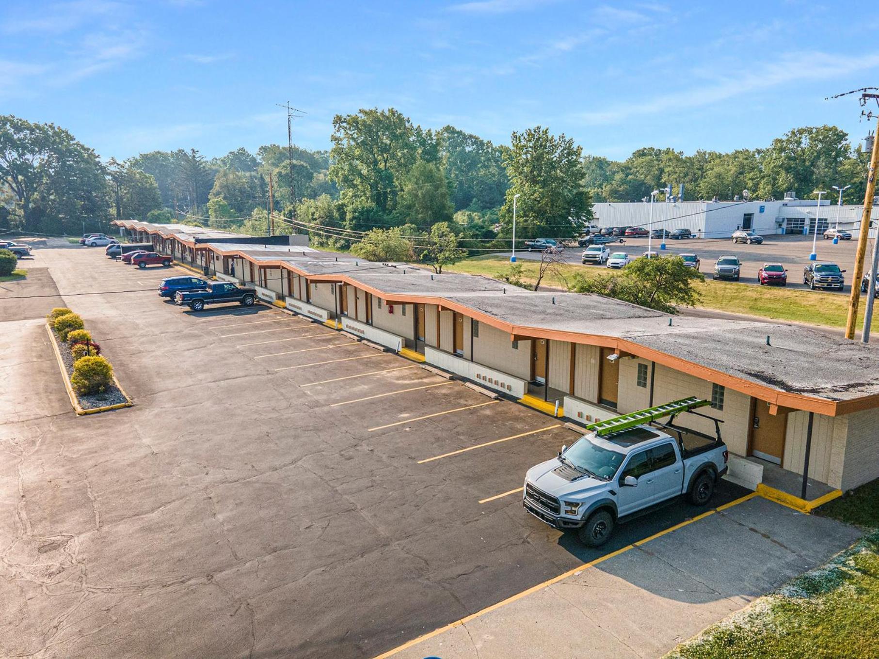 Great Lakes Inn & Suites South Haven Extérieur photo
